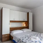 La Bodega Apartment *