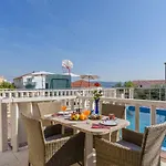 La Bodega * Τρογκίρ