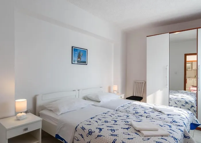 La Bodega Τρογκίρ