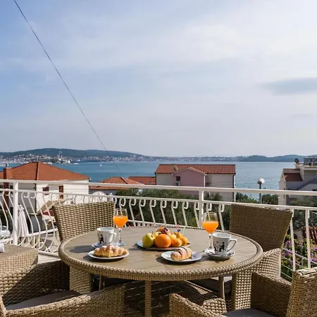 La Bodega Daire Trogir